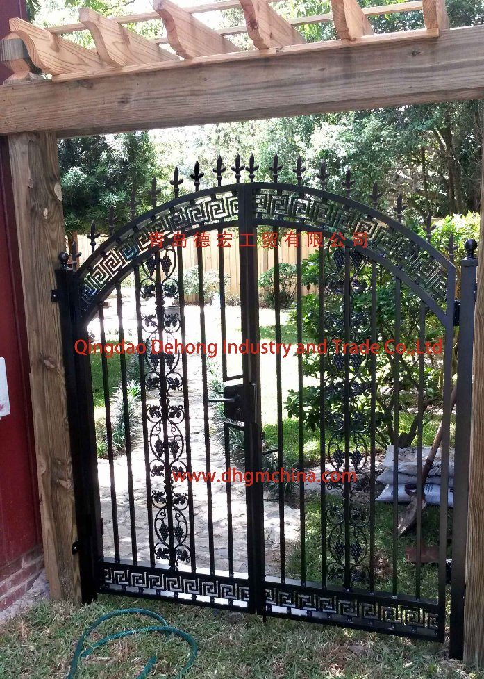 Elegant Ornamental Small Metal Gate
