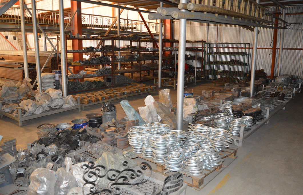 Wrought Iron Beautiful Balcony Balustrade Flower Decorative Part