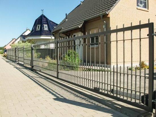 Custom Wrought Iron Entrance Sliding Gates